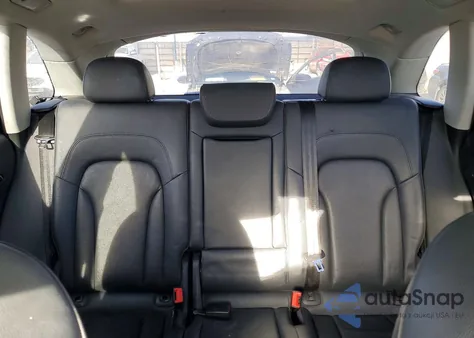 2015 Audi Q5 Premium Plus z USA, uszkodzony, nr VIN WA1DGAFP2FA026653